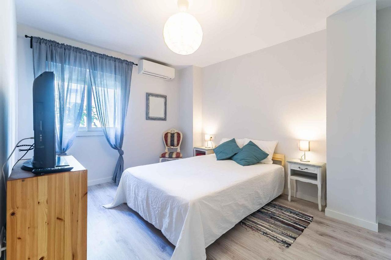 Apartamento Renovado, Tu Escapada De Vacaciones Ideal Fuengirola Kültér fotó