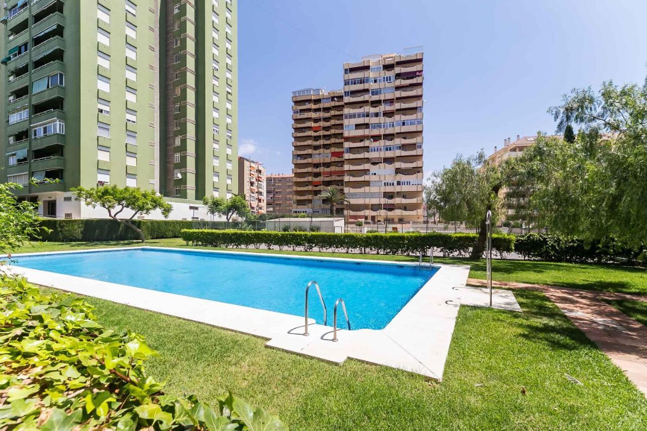 Apartamento Renovado, Tu Escapada De Vacaciones Ideal Fuengirola Kültér fotó