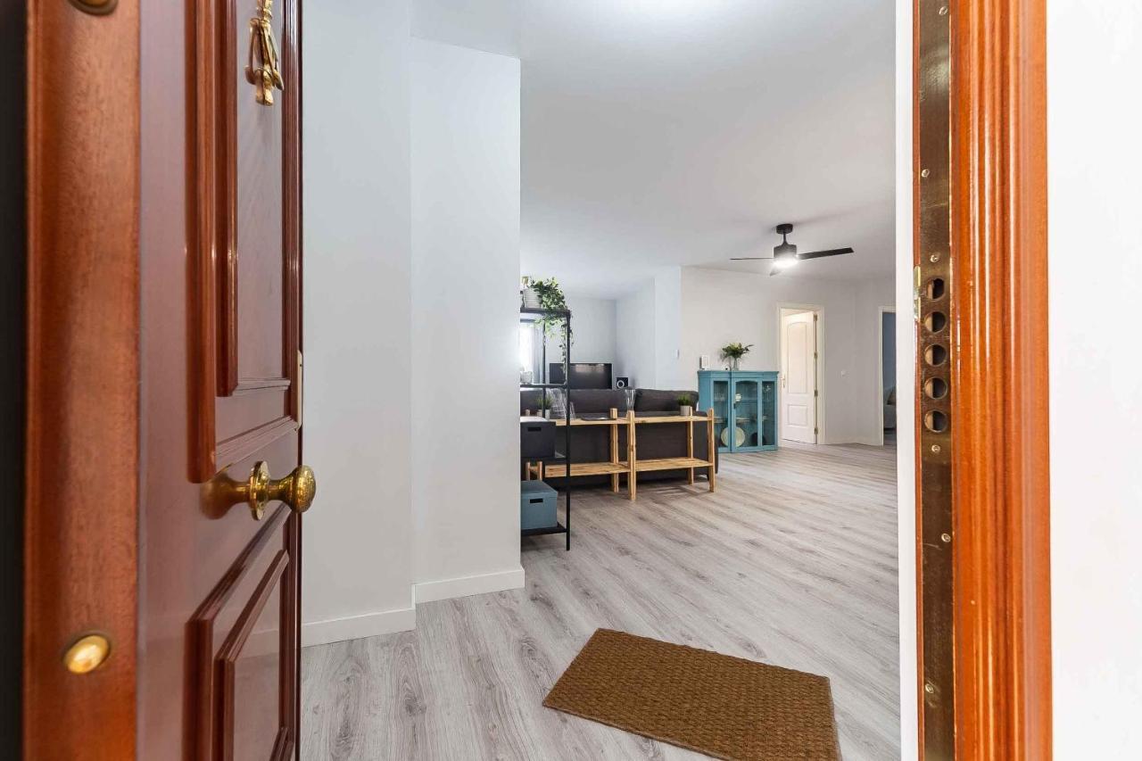 Apartamento Renovado, Tu Escapada De Vacaciones Ideal Fuengirola Kültér fotó
