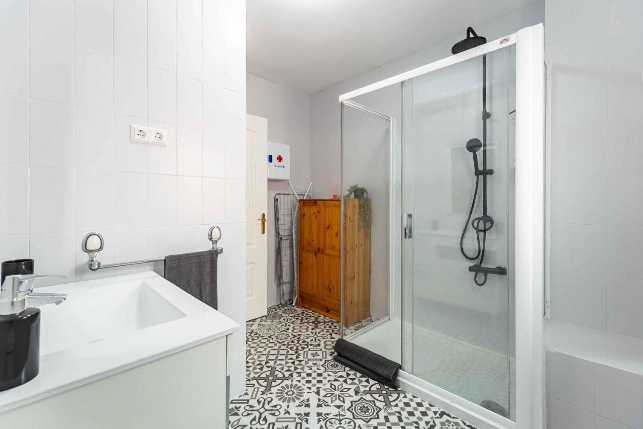 Apartamento Renovado, Tu Escapada De Vacaciones Ideal Fuengirola Kültér fotó